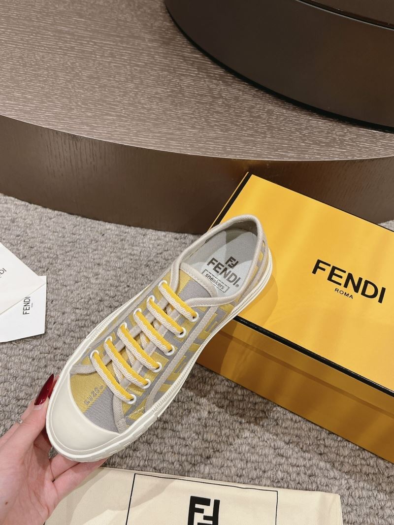 Fendi Low Shoes